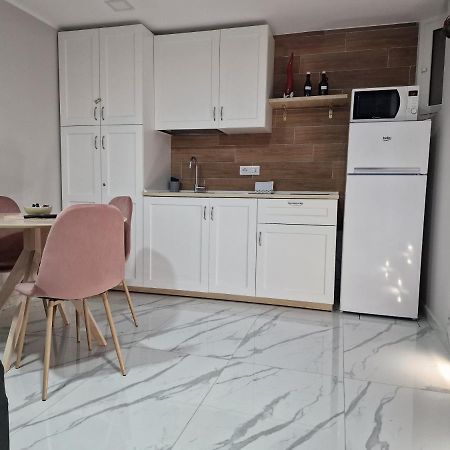 Megaride House Appartement Napels Buitenkant foto